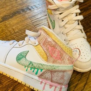 Nike Air Jordan “Paint Drip” Girls size 2.  Excellent condition.